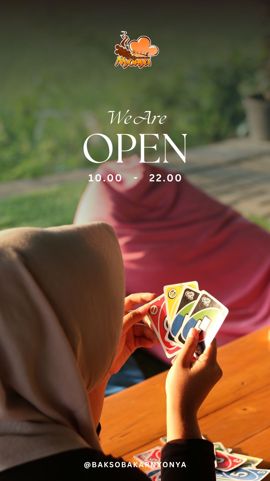 Promotional social media content announcing Bakso Bakar Nyonya’s opening hours from 10:00 AM to 10:00 PM.